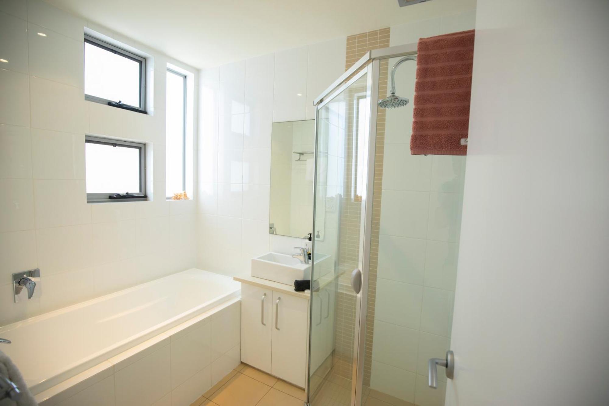 Shearwaters Apartment Waterfront Accomodation 펜네쇼우 외부 사진