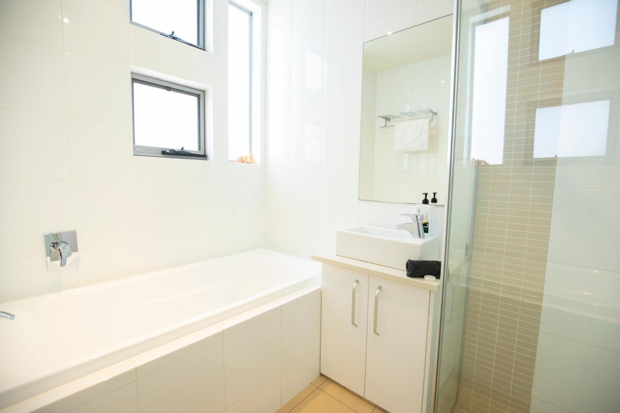 Shearwaters Apartment Waterfront Accomodation 펜네쇼우 외부 사진